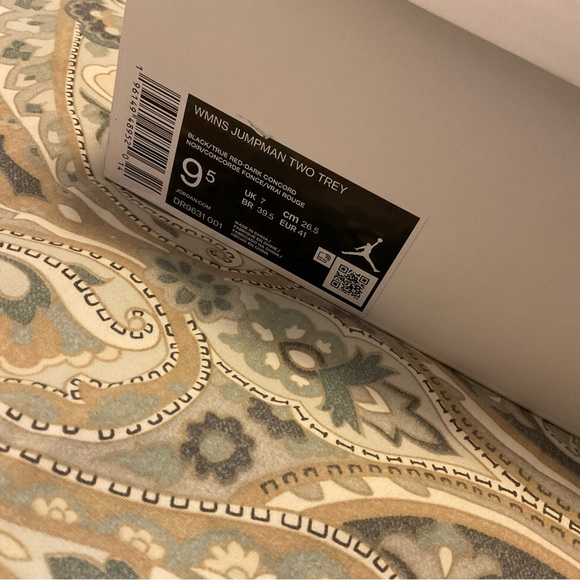 New Air Jordan Jumpman Two Trey DR 9631-001 Basketball Shoes Womens Sz 9.5 - Picture 15 of 16